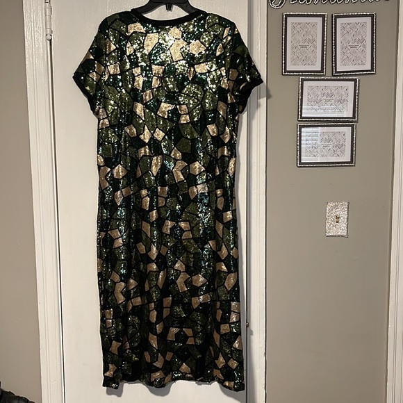 Sequins Camouflage Ladies Dress 👗 Size 18/20 - Picture 2 of 3
